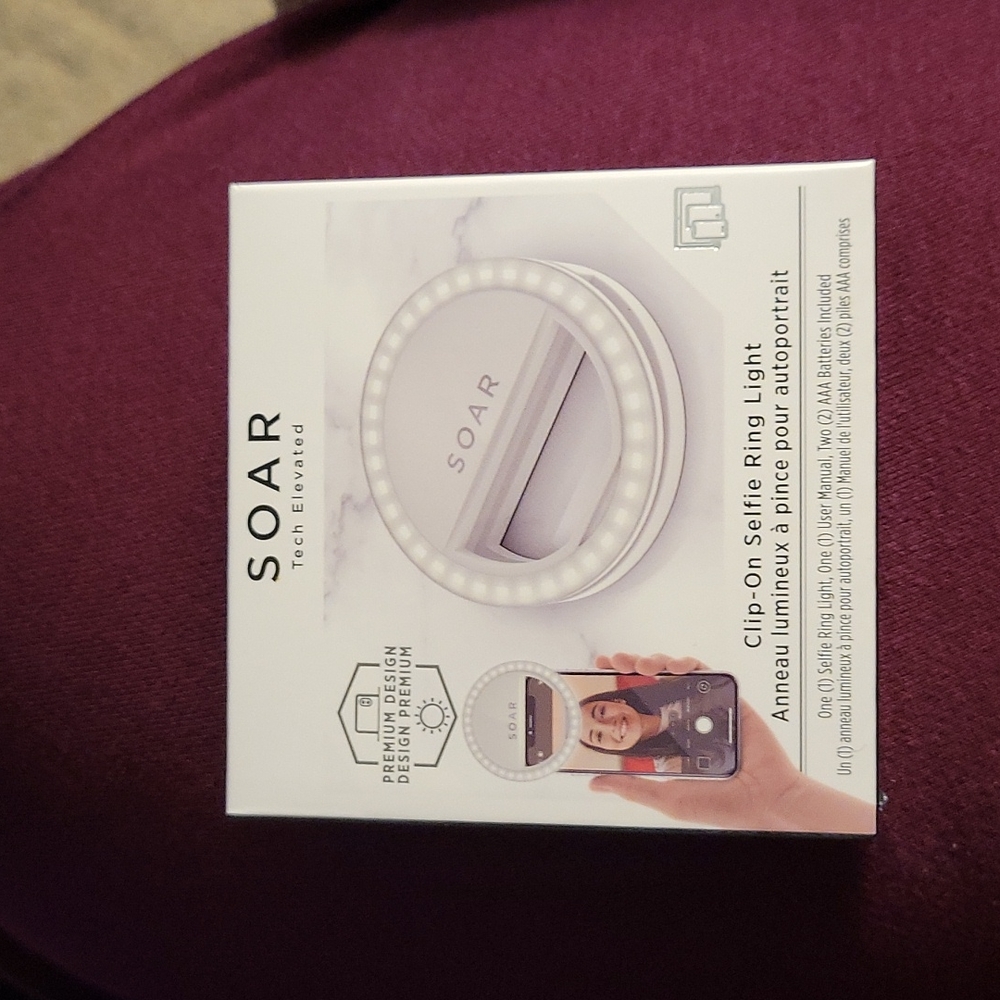 SOAR Clip-On Selfie Ring Light